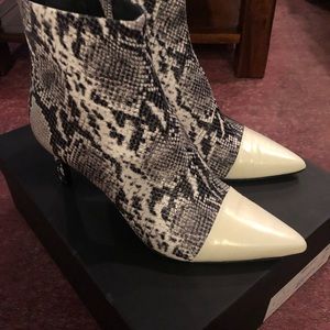 Rag and Bone Beja boot. Never worn. Size 39.5